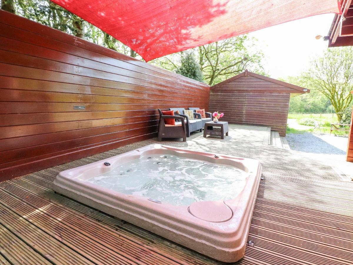 Gisburn Forest Lodge Skipton Extérieur photo