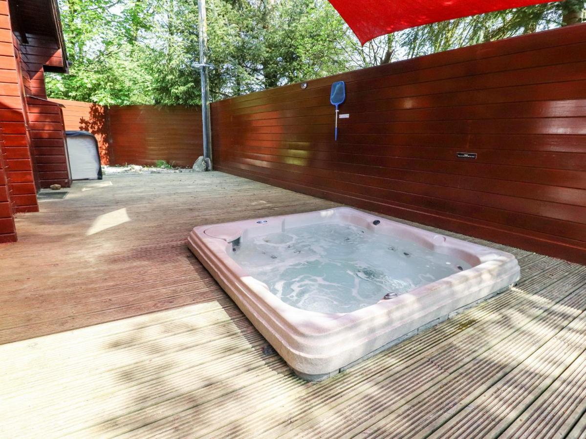 Gisburn Forest Lodge Skipton Extérieur photo